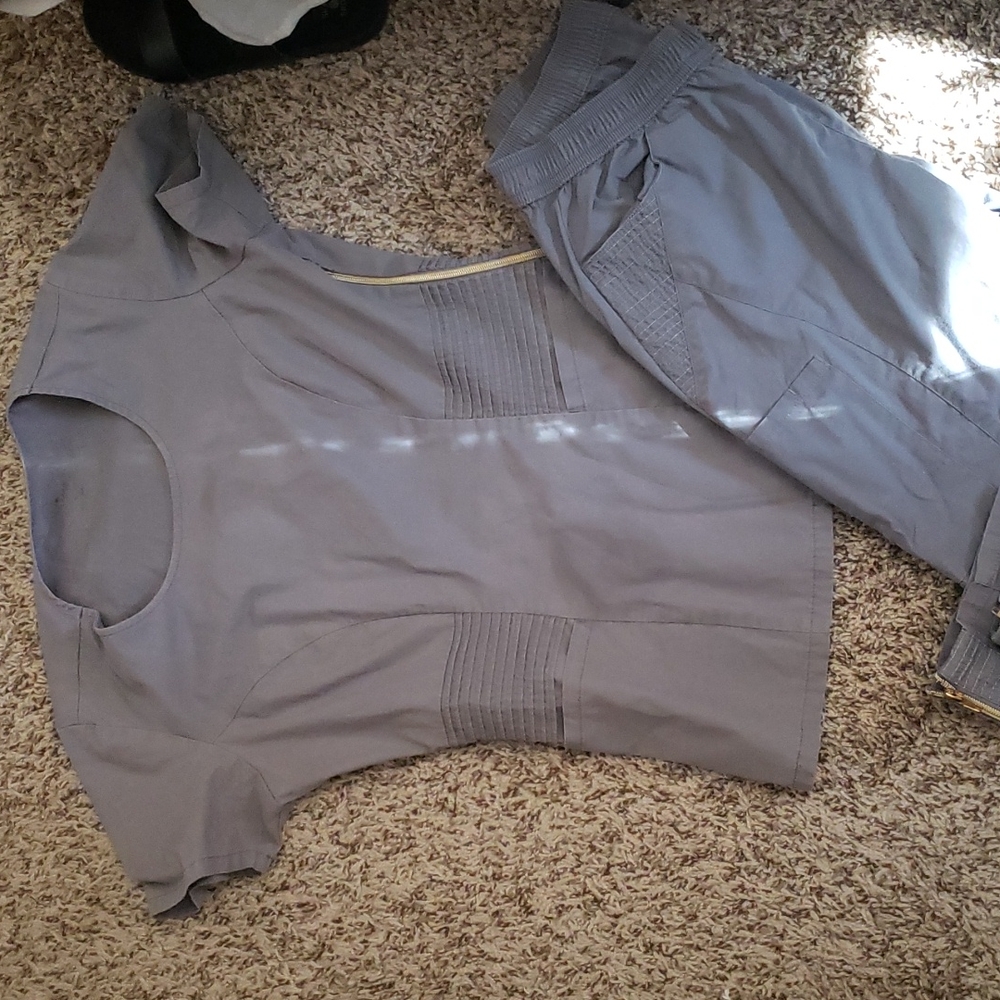 Jaanuu Scrubs